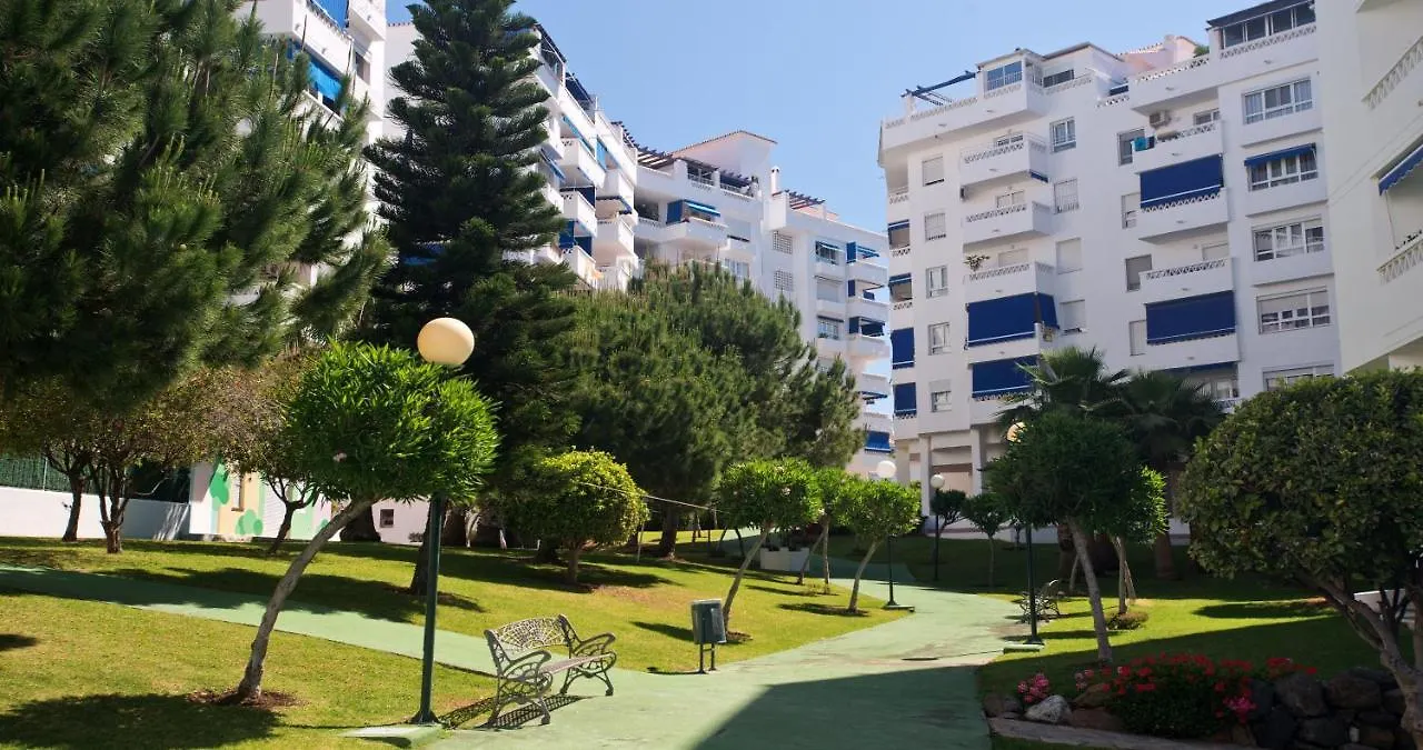 Marbella Sleeps 8 Aircon Fast Wifi 63 Inch Tv Secure Underground Parking Free Netflix