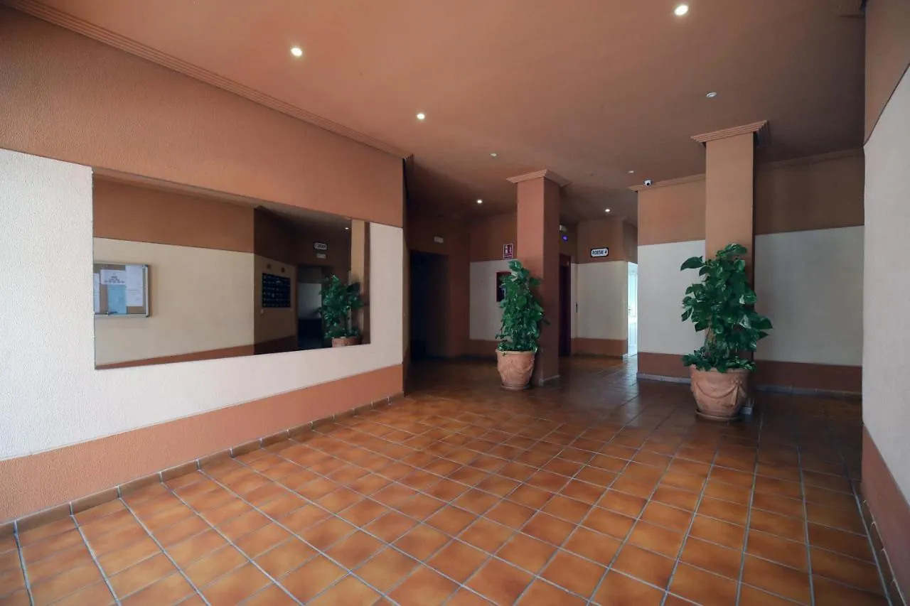 Lägenhet Marbella Sleeps 8 Aircon Fast Wifi 63 Inch Tv Secure Underground Parking Free Netflix