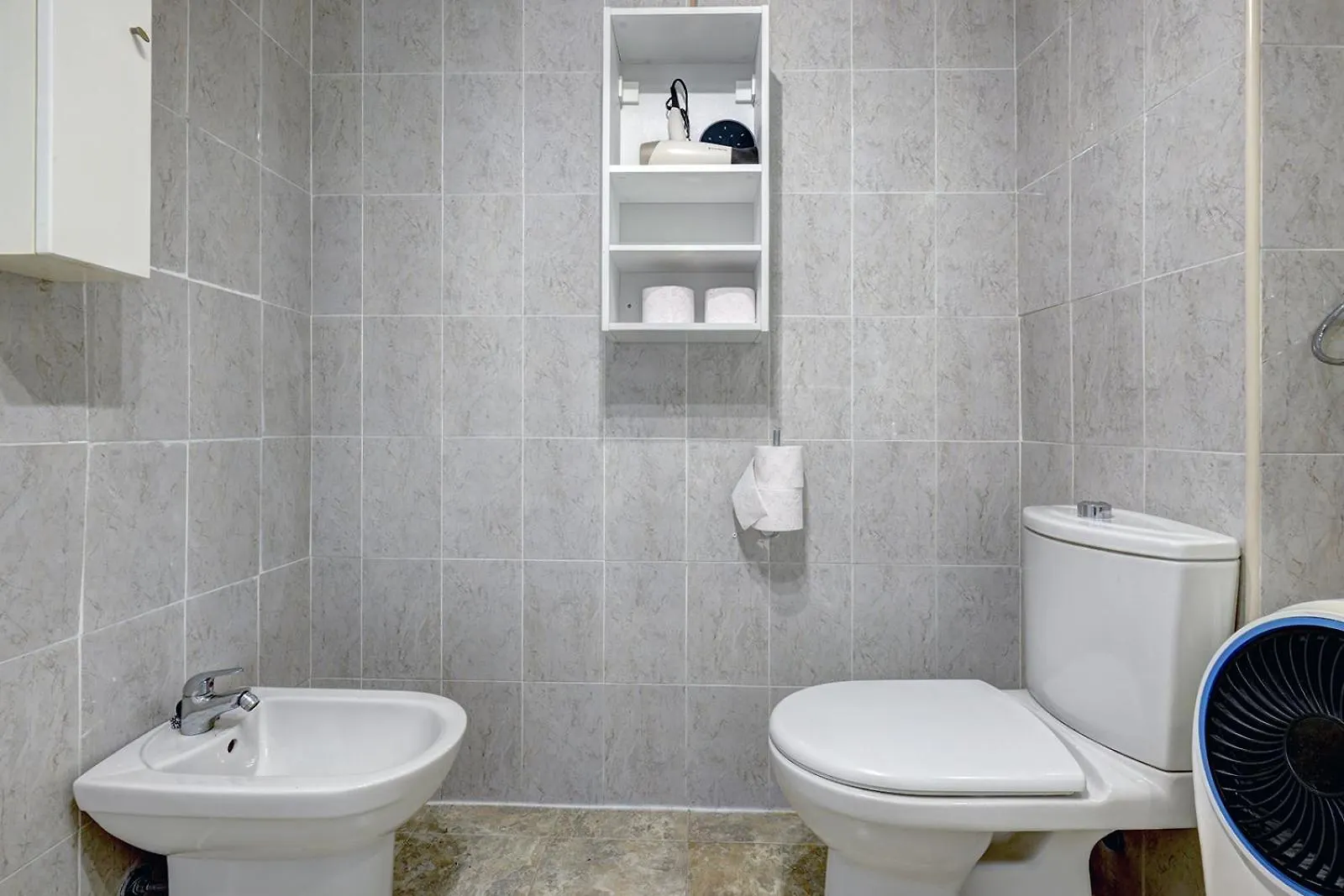 Lägenhet Marbella Sleeps 8 Aircon Fast Wifi 63 Inch Tv Secure Underground Parking Free Netflix