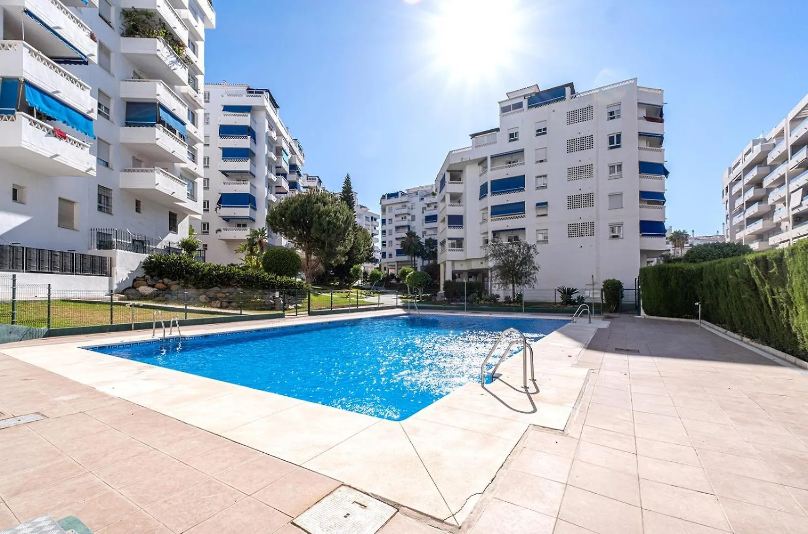 Marbella Sleeps 8 Aircon Fast Wifi 63 Inch Tv Secure Underground Parking Free Netflix